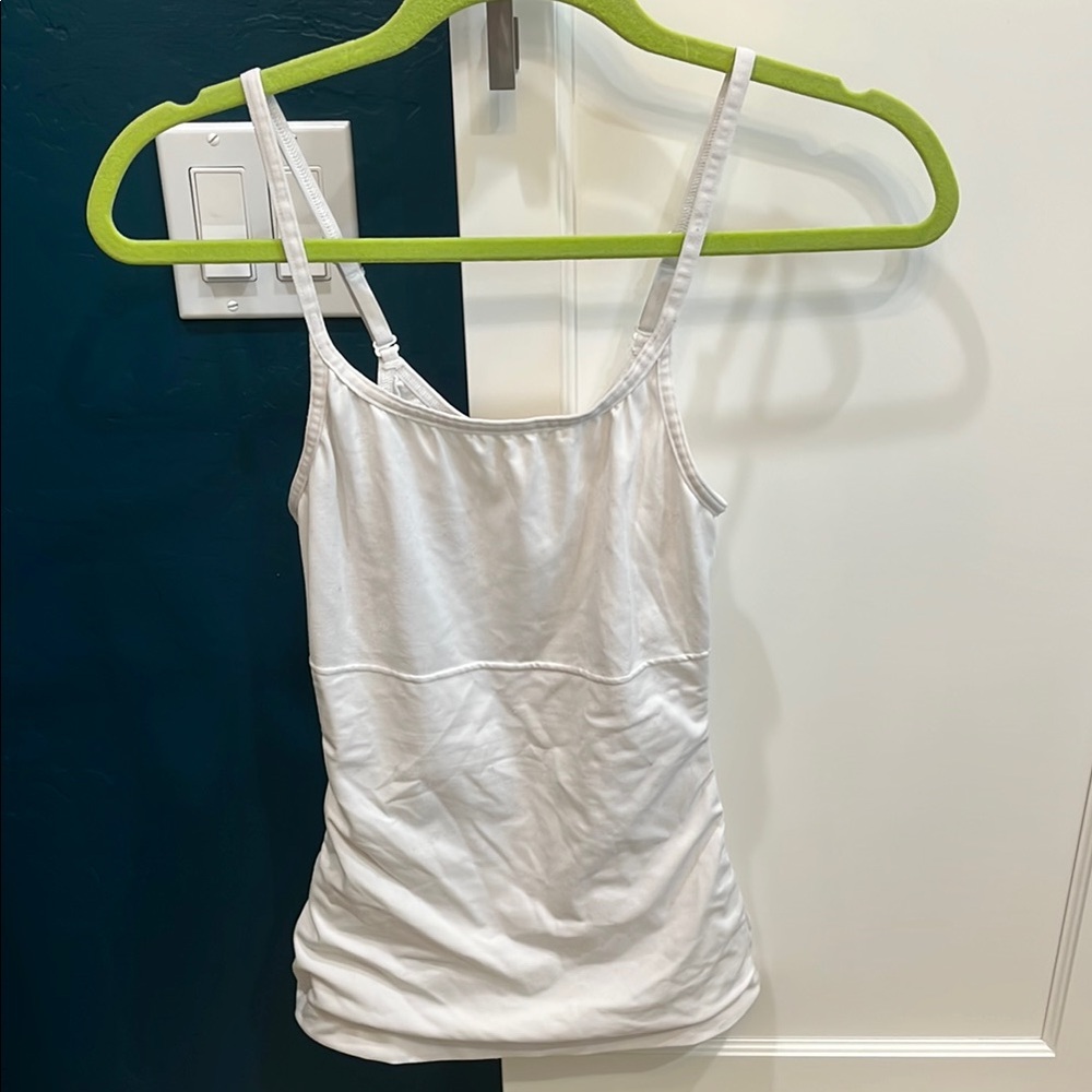 Maidenform white smoothing camisole